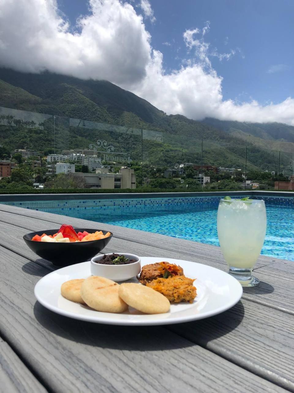 Hotel Altamira Village Caracas Esterno foto